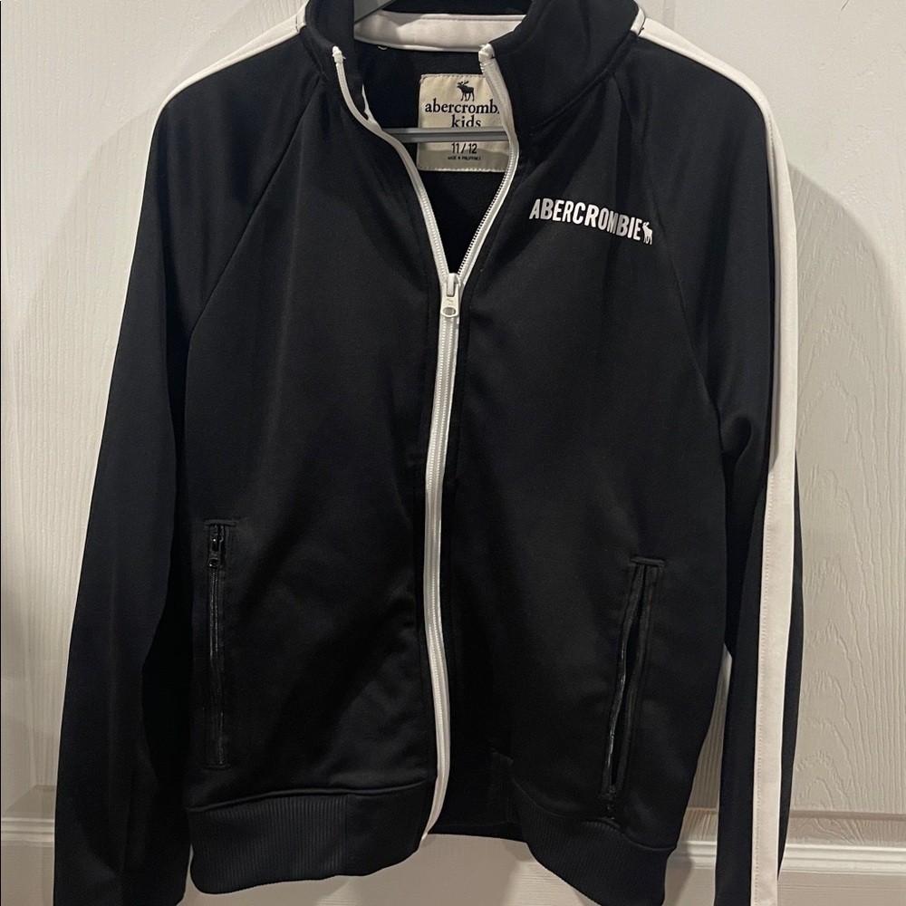 Abercrombie & Fitch kids Black vest 11/12